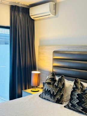 Zuriel Spaces 2 bedrooms 2 bathrooms Luxurious Modern Apartment